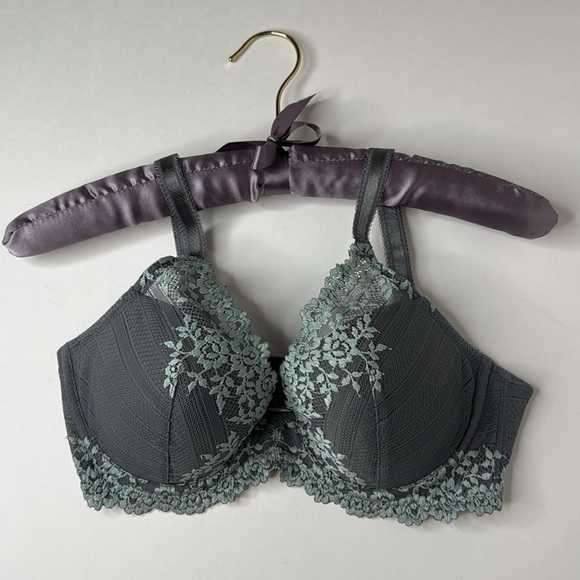 Wacoal Other - NWOT Wacoal Embrace Lace Plunge Convertible Contour Demi Bra 34D Grey Aqua